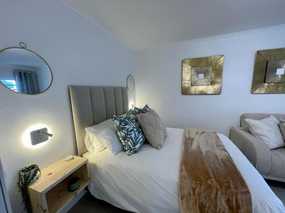 Apartment Luxury Escape At Headsview!